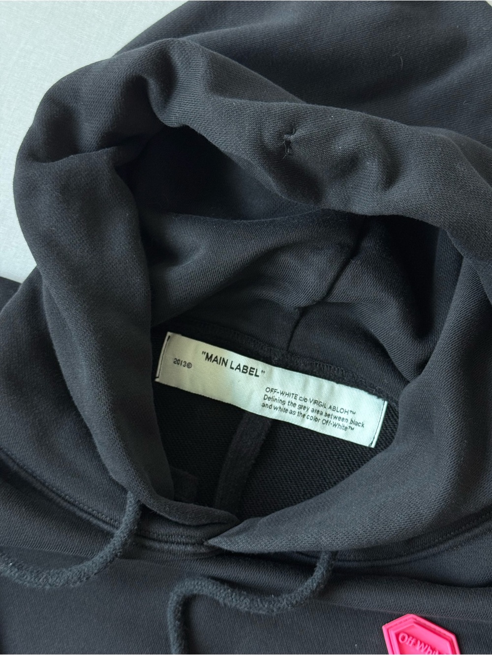 Off-White c/o Virgil Abloh Hoodie with Pink Hex Logo and White Scribble Back - Picture 3 of 9